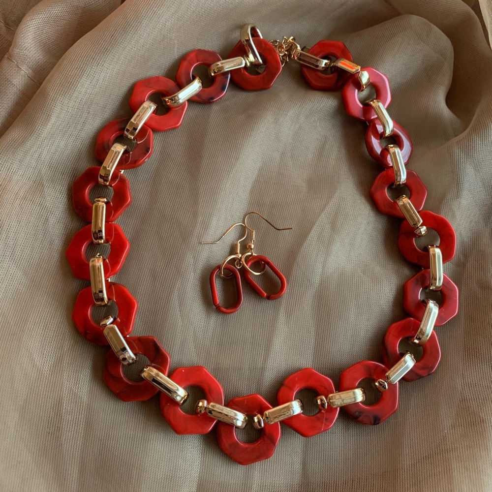 !!!!!NEW!!!!!!!!!    Jingle Bells Necklace Set